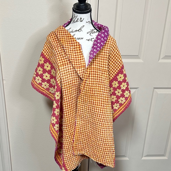 Vibrant Pink and Orange Reversible Kantha Women's Scarf - Picture 2 of 2